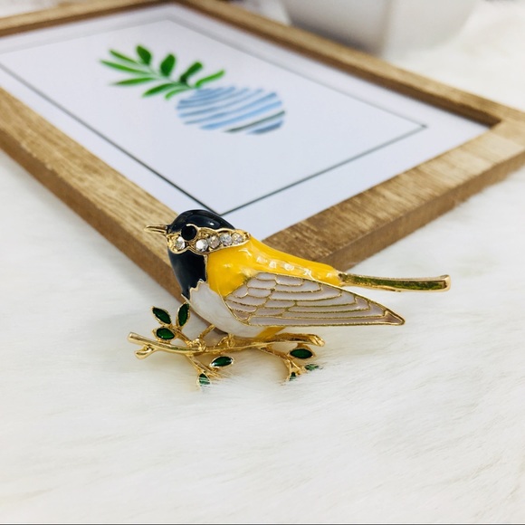 ‼️5 for $25 SALE‼️Bird Rhinestone Enamel Brooch - Picture 2 of 5